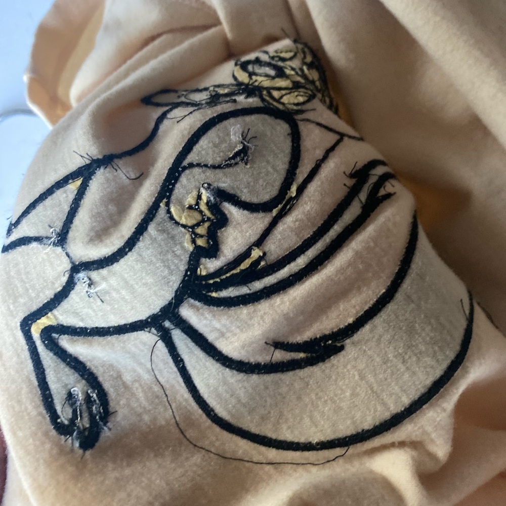 Iceberg sweater with Pepe la pew - Picture 7 of 15